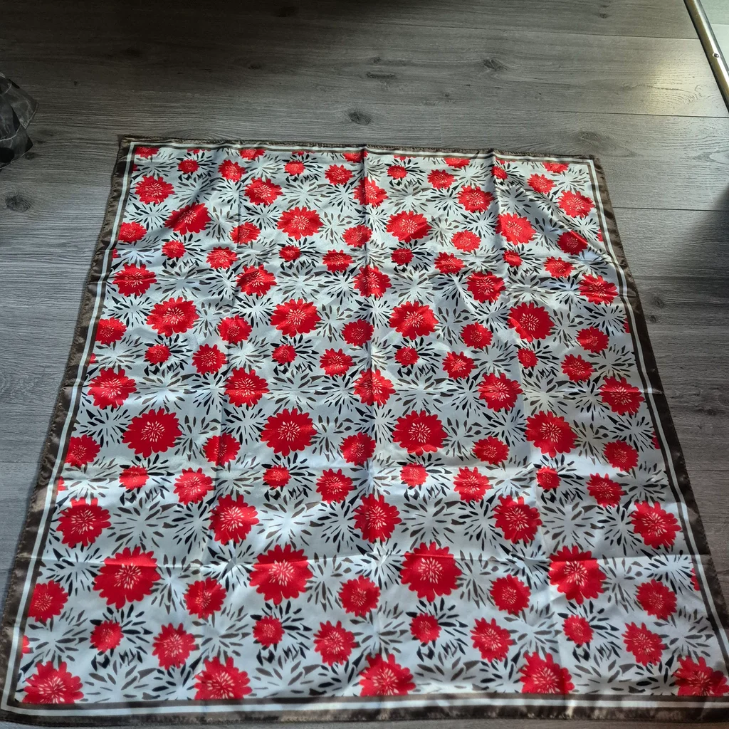 Vintage floral print square scarf – photo 4